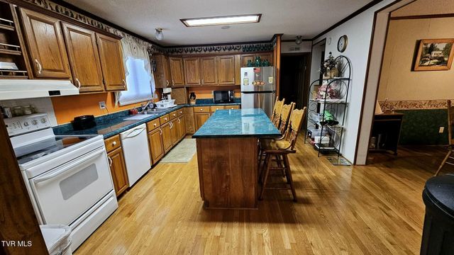 186 Fire Station Drive, Coeburn, VA 24230