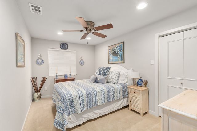 327 Admiral Drive, Gun Barrel City, TX 75156