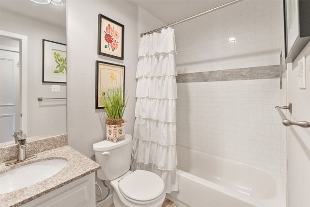 327 Admiral Drive, Gun Barrel City, TX 75156