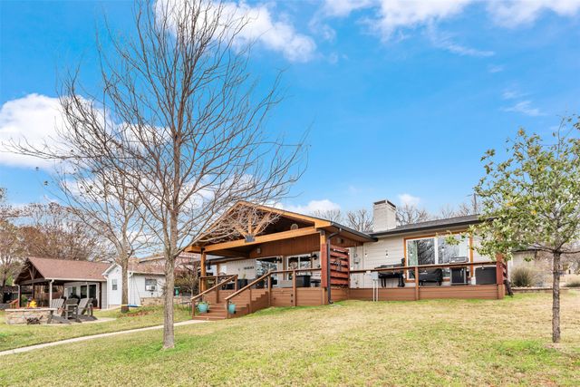 327 Admiral Drive, Gun Barrel City, TX 75156