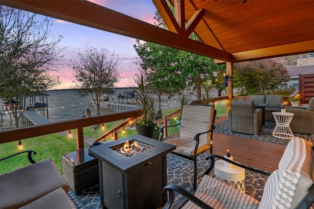 327 Admiral Drive, Gun Barrel City, TX 75156