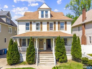 130 Park Avenue, Englewood, NJ 07631