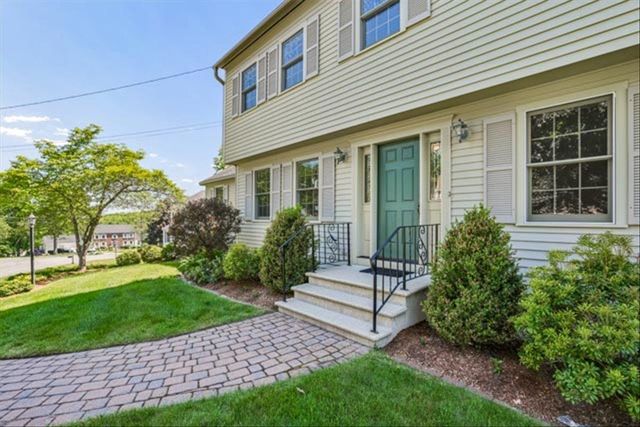 153 Fleming Street, Manchester, NH 03104