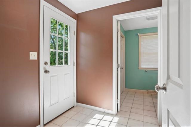 153 Fleming Street, Manchester, NH 03104