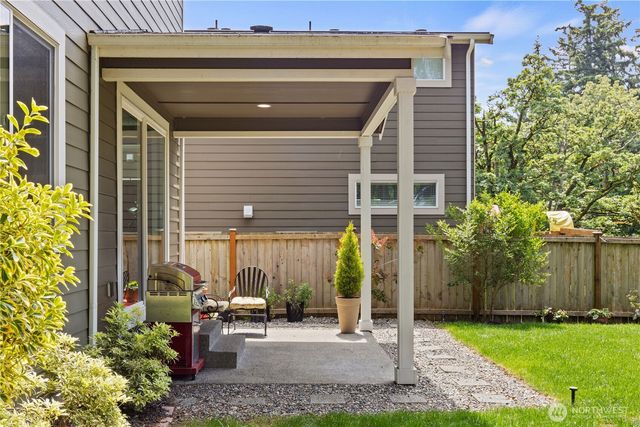 26911 101st Court SE, Kent, WA 98030