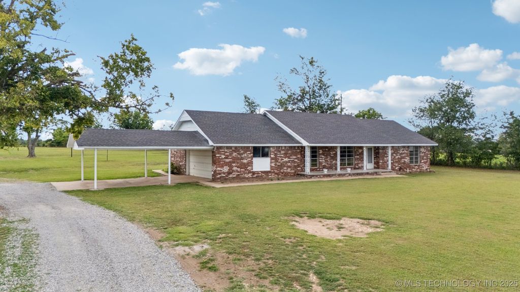 10981 S Highway 66 Highway, Chelsea, OK 74016