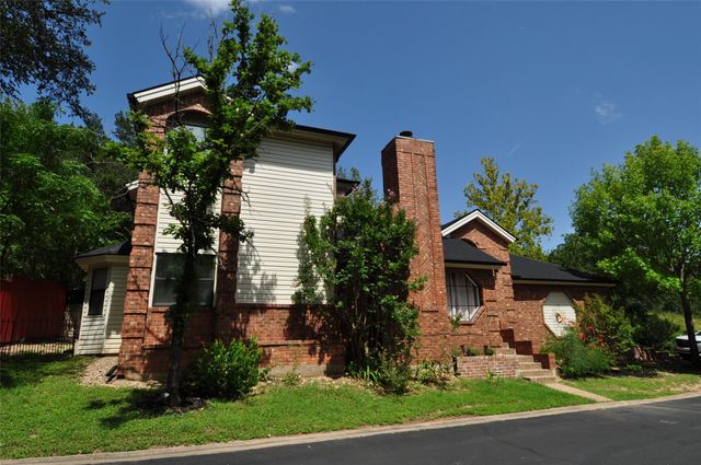 9902 Talleyran DR, Austin, TX 78750