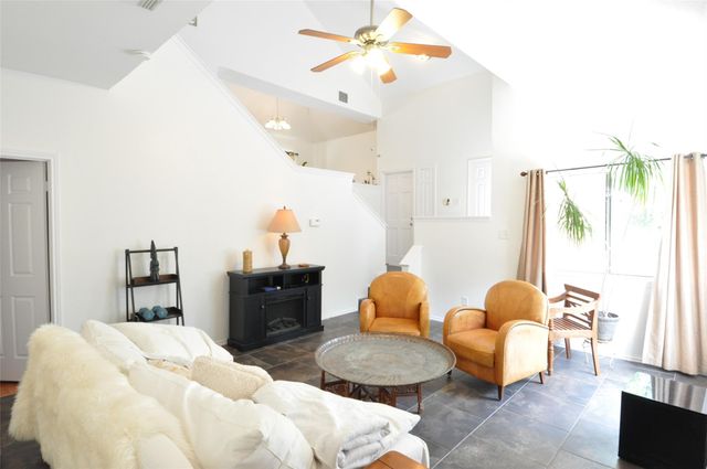 9902 Talleyran DR, Austin, TX 78750
