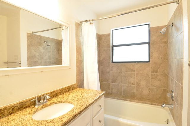 9902 Talleyran DR, Austin, TX 78750