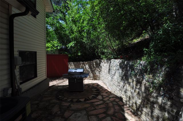 9902 Talleyran DR, Austin, TX 78750