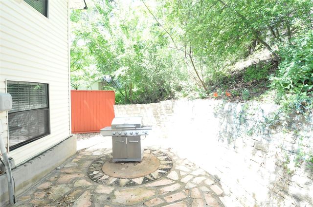 9902 Talleyran DR, Austin, TX 78750