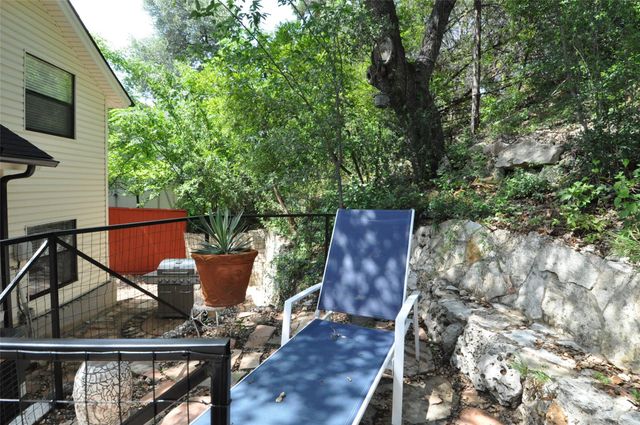 9902 Talleyran DR, Austin, TX 78750