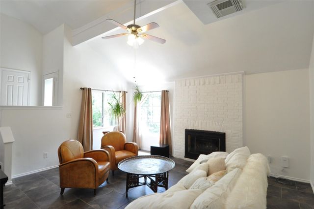 9902 Talleyran DR, Austin, TX 78750