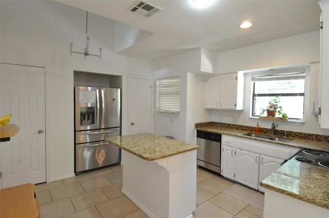 9902 Talleyran DR, Austin, TX 78750