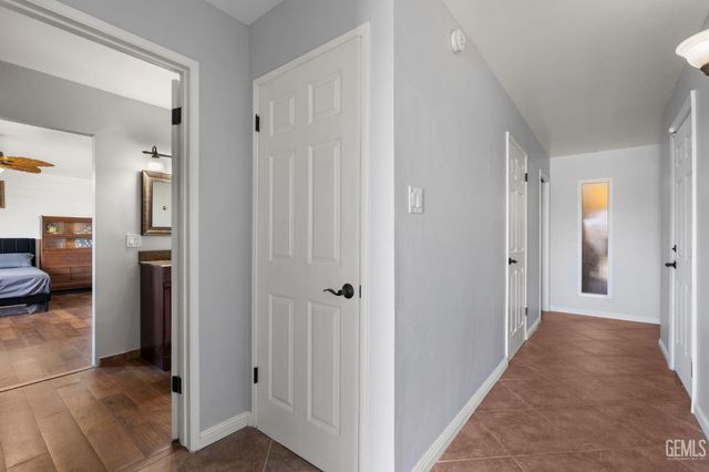 2921 Staunton Court, Bakersfield, CA 93306