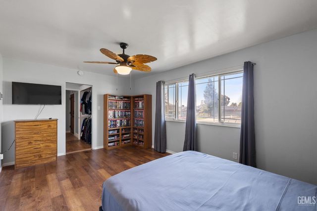 2921 Staunton Court, Bakersfield, CA 93306