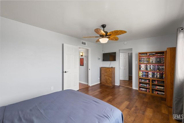 2921 Staunton Court, Bakersfield, CA 93306