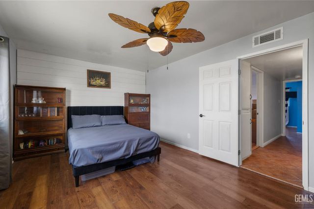 2921 Staunton Court, Bakersfield, CA 93306