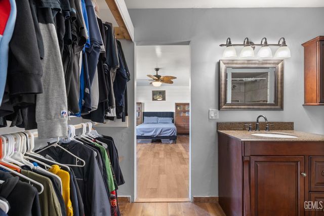 2921 Staunton Court, Bakersfield, CA 93306