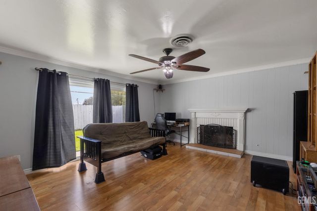 2921 Staunton Court, Bakersfield, CA 93306