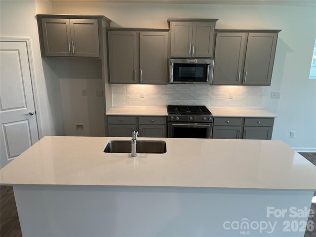 12113 Bradshaw Court, Charlotte, NC 28278