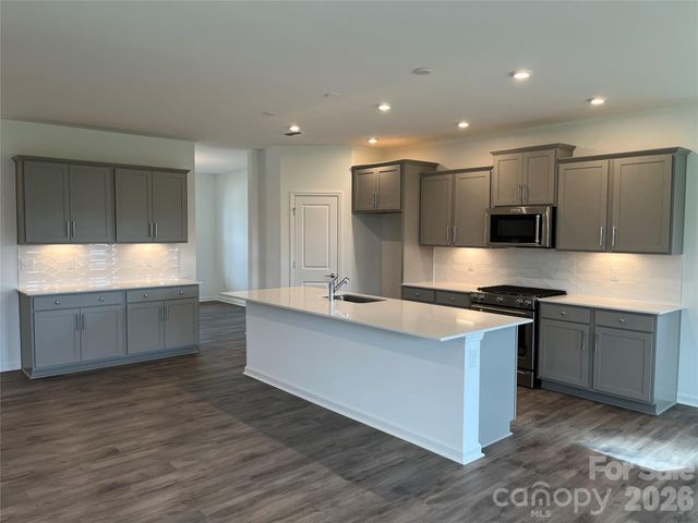 12113 Bradshaw Court, Charlotte, NC 28278