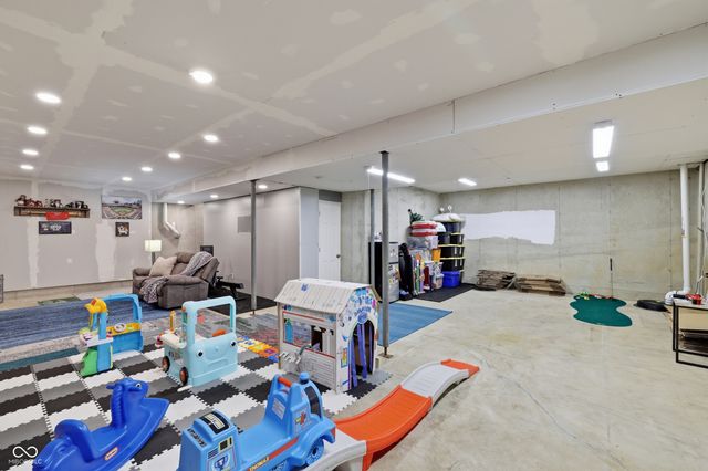 11025 Cool Winds Way, Fishers, IN 46037
