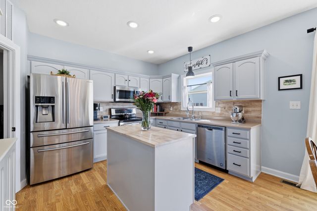 11025 Cool Winds Way, Fishers, IN 46037