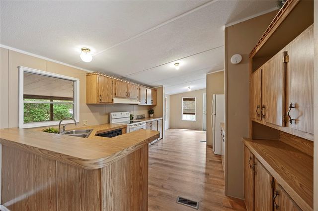 36833 SHADOW HILL DRIVE, Fruitland Park, FL 34731