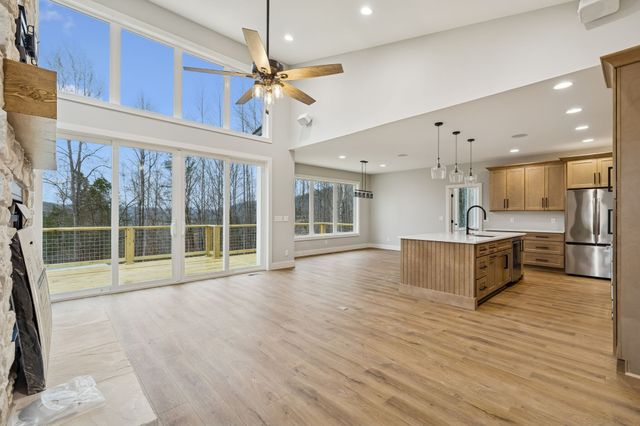 981 Mount Pleasant Rd, Cookeville, TN 38506