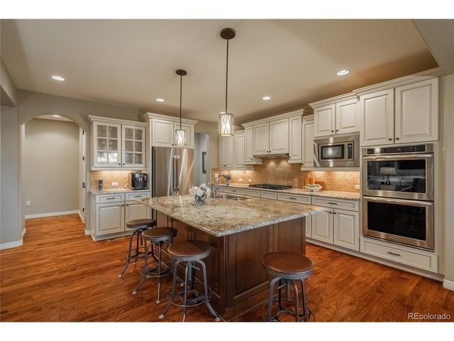 10715 Manorstone Dr, Highlands Ranch, CO 80126