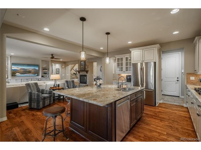 10715 Manorstone Dr, Highlands Ranch, CO 80126