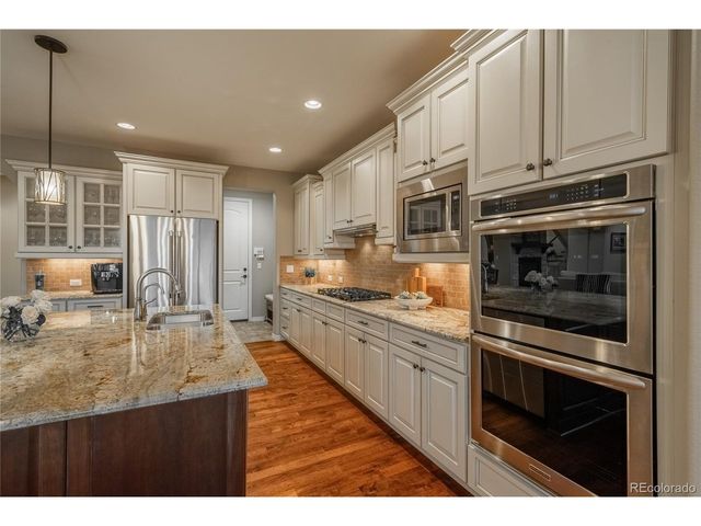 10715 Manorstone Dr, Highlands Ranch, CO 80126