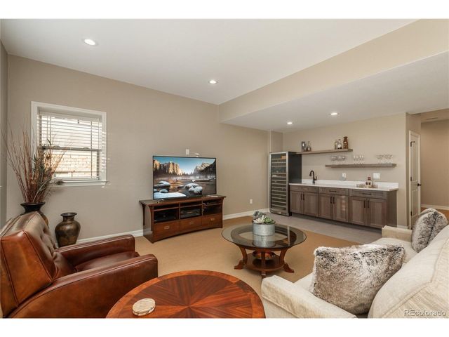 10715 Manorstone Dr, Highlands Ranch, CO 80126