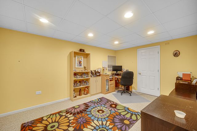 1424 DERBY Lane, Mundelein, IL 60060
