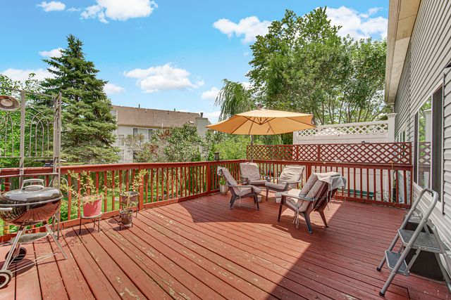 1424 DERBY Lane, Mundelein, IL 60060