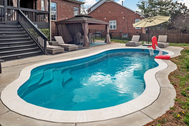 1811 Grey Pointe Dr, Brentwood, TN 37027