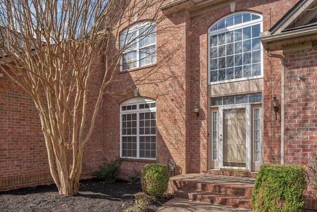 1811 Grey Pointe Dr, Brentwood, TN 37027