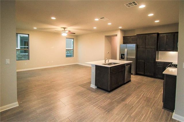 6814 E Riverside DR 114, Austin, TX 78741
