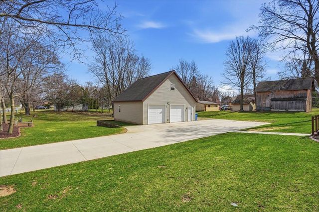 204 Hotel Street, Brooklyn, WI 53521