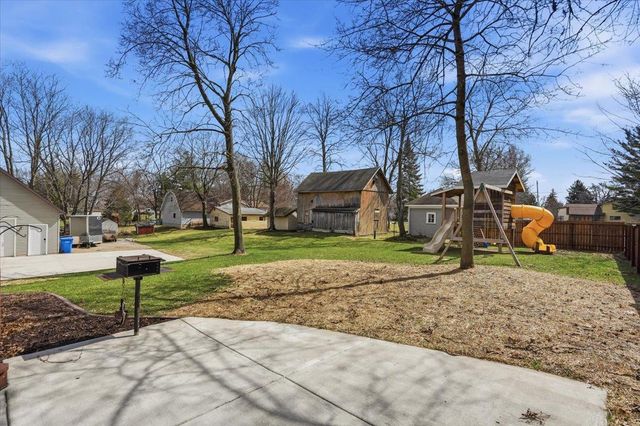 204 Hotel Street, Brooklyn, WI 53521