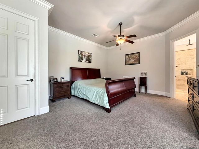 9239 Greystone Dr, Denham Springs, LA 70726