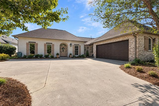 9239 Greystone Dr, Denham Springs, LA 70726