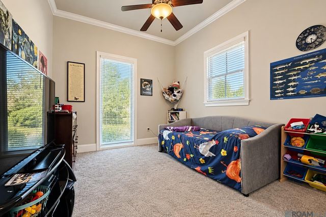 9239 Greystone Dr, Denham Springs, LA 70726
