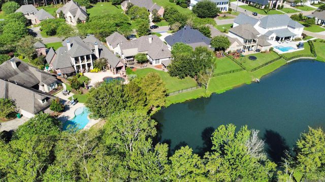 9239 Greystone Dr, Denham Springs, LA 70726