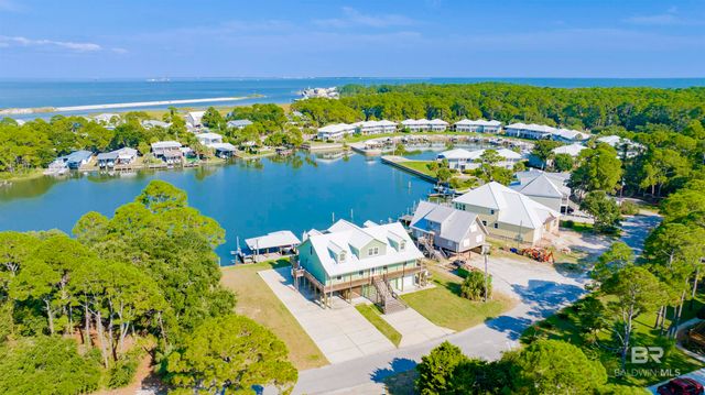 310 Cavalier Circle, Dauphin Island, AL 36590