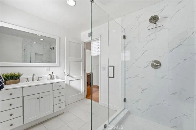 713 E Sycamore, Orange, CA 92866