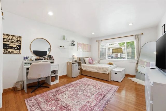 713 E Sycamore, Orange, CA 92866