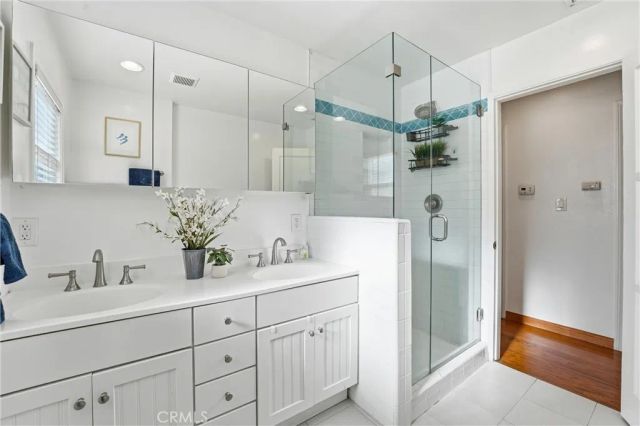 713 E Sycamore, Orange, CA 92866