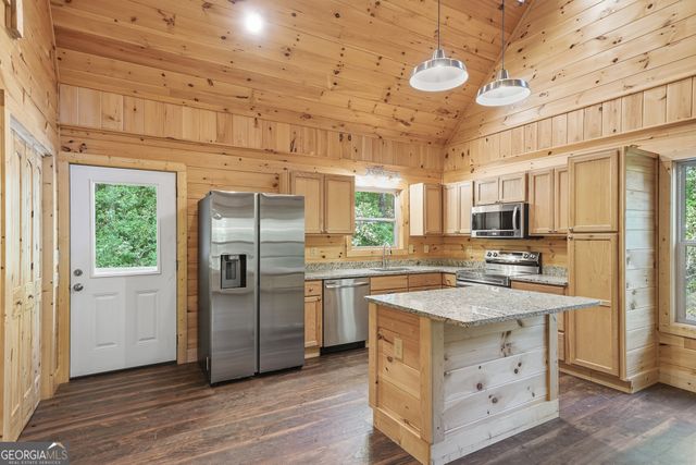 5860 Old Bucktown Road, Ellijay, GA 30536